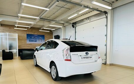 Toyota Prius, 2011 год, 1 329 000 рублей, 4 фотография