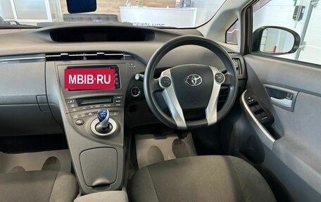 Toyota Prius, 2011 год, 1 329 000 рублей, 15 фотография