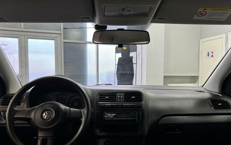 Volkswagen Polo VI (EU Market), 2011 год, 720 000 рублей, 10 фотография
