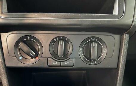 Volkswagen Polo VI (EU Market), 2011 год, 720 000 рублей, 12 фотография