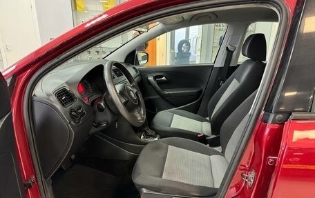 Volkswagen Polo VI (EU Market), 2011 год, 720 000 рублей, 15 фотография