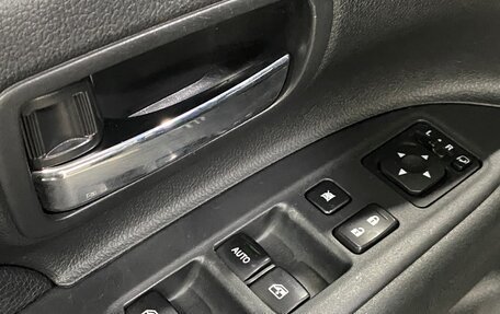 Mitsubishi Outlander III рестайлинг 3, 2017 год, 1 999 000 рублей, 9 фотография