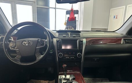 Toyota Camry, 2012 год, 1 700 000 рублей, 10 фотография