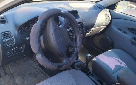Mitsubishi Carisma I, 2003 год, 260 000 рублей, 3 фотография