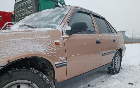 Daewoo Nexia I рестайлинг, 2002 год, 99 000 рублей, 6 фотография