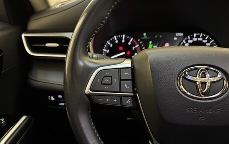 Toyota Highlander, 2022 год, 3 230 000 рублей, 11 фотография