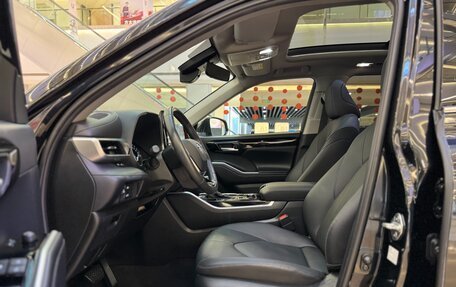 Toyota Highlander, 2022 год, 3 230 000 рублей, 20 фотография