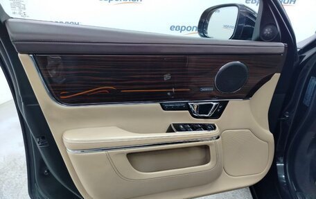 Jaguar XJ IV (X351), 2017 год, 3 245 000 рублей, 9 фотография