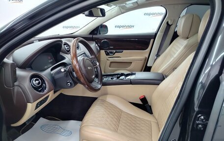 Jaguar XJ IV (X351), 2017 год, 3 245 000 рублей, 8 фотография