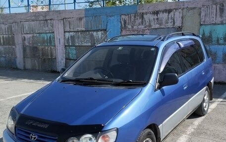 Toyota Ipsum II, 1996 год, 620 000 рублей, 1 фотография