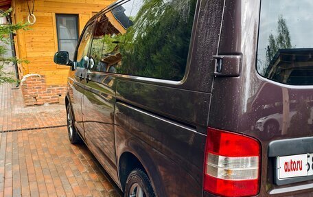 Volkswagen Caravelle T5, 2010 год, 2 800 000 рублей, 3 фотография
