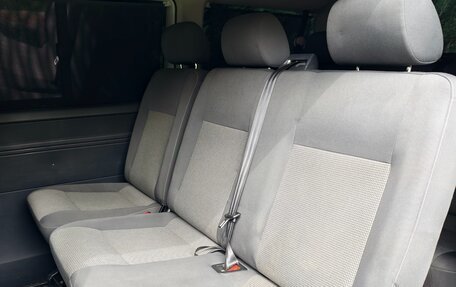 Volkswagen Caravelle T5, 2010 год, 2 800 000 рублей, 8 фотография