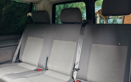 Volkswagen Caravelle T5, 2010 год, 2 800 000 рублей, 9 фотография