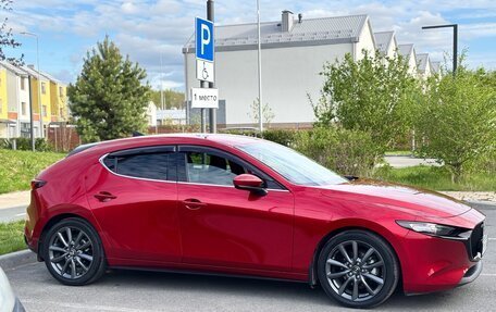 Mazda 3, 2020 год, 1 900 000 рублей, 2 фотография