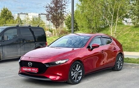 Mazda 3, 2020 год, 1 900 000 рублей, 5 фотография