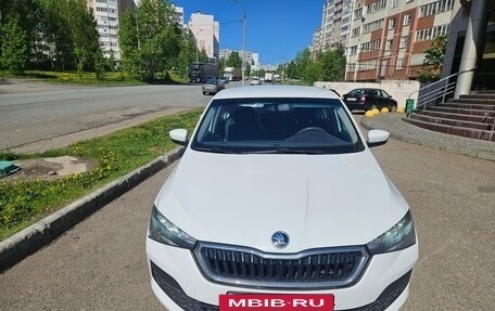 Skoda Rapid II, 2021 год, 1 260 000 рублей, 2 фотография