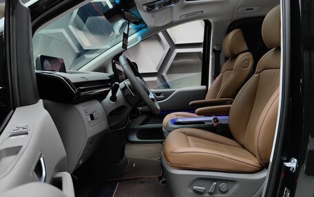 Hyundai Staria, 2023 год, 6 350 000 рублей, 14 фотография