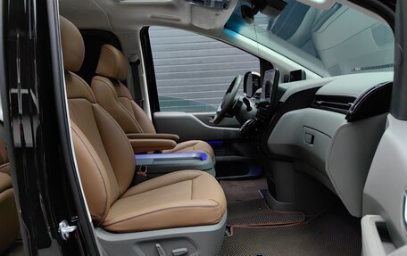 Hyundai Staria, 2023 год, 6 350 000 рублей, 23 фотография