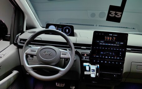 Hyundai Staria, 2023 год, 6 350 000 рублей, 26 фотография