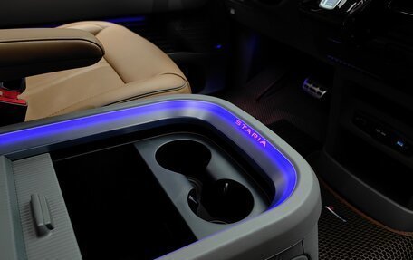 Hyundai Staria, 2023 год, 6 350 000 рублей, 31 фотография