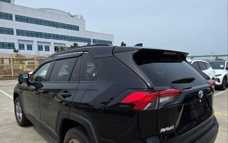 Toyota RAV4, 2022 год, 2 300 000 рублей, 4 фотография