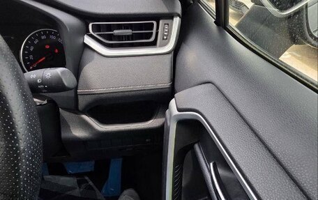 Toyota RAV4, 2022 год, 2 300 000 рублей, 21 фотография