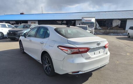 Toyota Camry, 2024 год, 4 200 000 рублей, 3 фотография