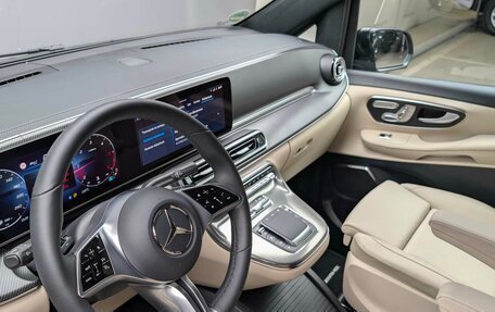 Mercedes-Benz V-Класс, 2024 год, 15 990 000 рублей, 3 фотография