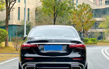 Mercedes-Benz E-Класс, 2022 год, 4 000 035 рублей, 6 фотография