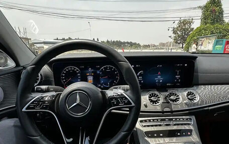Mercedes-Benz E-Класс, 2021 год, 4 050 035 рублей, 10 фотография