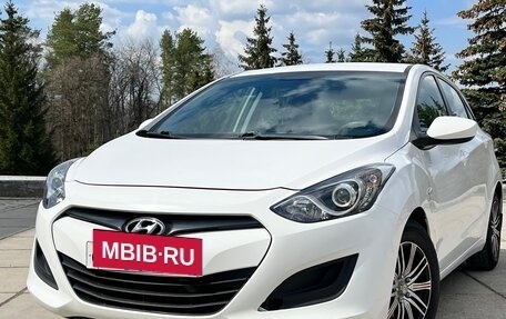 Hyundai i30 II рестайлинг, 2014 год, 850 000 рублей, 7 фотография