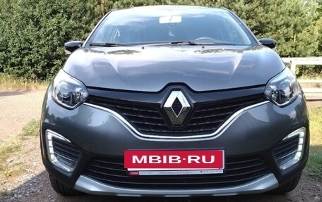 Renault Kaptur I рестайлинг, 2018 год, 1 550 000 рублей, 2 фотография
