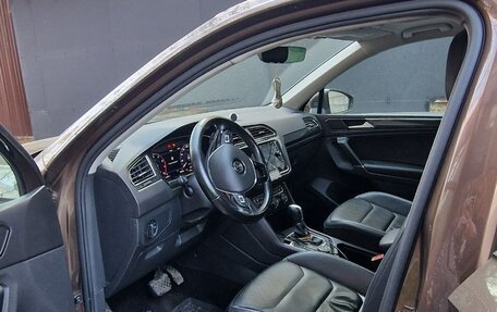 Volkswagen Tiguan II, 2018 год, 2 900 000 рублей, 6 фотография