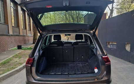 Volkswagen Tiguan II, 2018 год, 2 900 000 рублей, 8 фотография