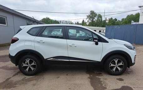 Renault Kaptur I рестайлинг, 2022 год, 1 530 000 рублей, 4 фотография