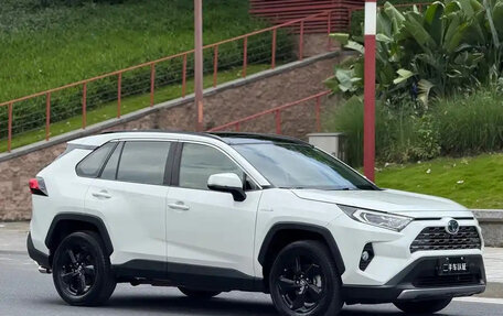 Toyota RAV4, 2020 год, 2 550 035 рублей, 3 фотография