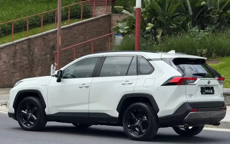 Toyota RAV4, 2020 год, 2 550 035 рублей, 6 фотография