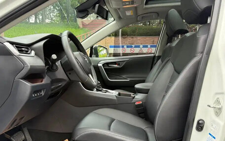 Toyota RAV4, 2020 год, 2 550 035 рублей, 16 фотография