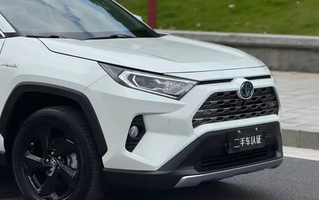 Toyota RAV4, 2020 год, 2 550 035 рублей, 9 фотография