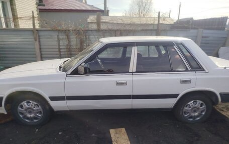 Nissan Laurel VIII, 1987 год, 265 000 рублей, 11 фотография