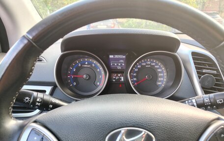 Hyundai i30 II рестайлинг, 2012 год, 1 100 000 рублей, 4 фотография