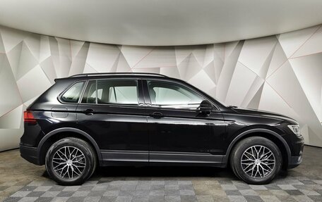 Volkswagen Tiguan II, 2019 год, 2 099 000 рублей, 6 фотография