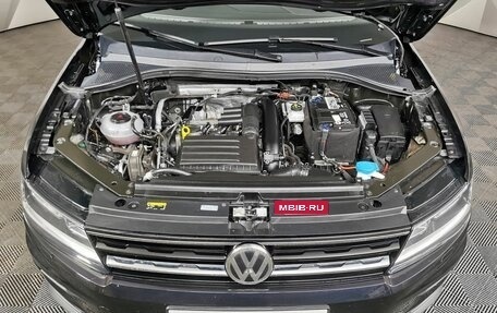 Volkswagen Tiguan II, 2019 год, 2 099 000 рублей, 17 фотография