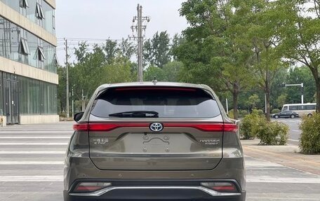 Toyota Harrier, 2022 год, 2 950 000 рублей, 7 фотография