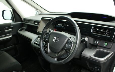 Honda Stepwgn IV, 2019 год, 2 627 000 рублей, 16 фотография