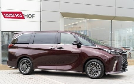Lexus LM, 2024 год, 22 000 000 рублей, 2 фотография