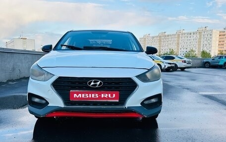 Hyundai Solaris II рестайлинг, 2017 год, 724 000 рублей, 1 фотография