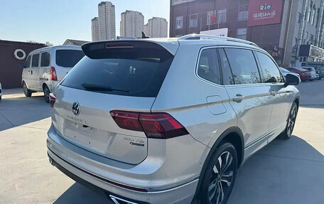 Volkswagen Tiguan II, 2022 год, 2 850 060 рублей, 4 фотография