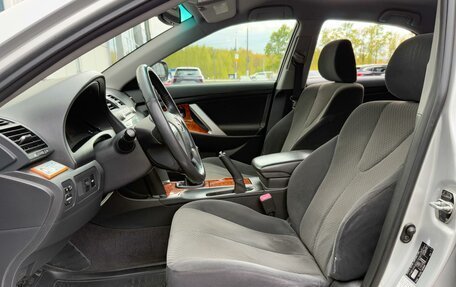 Toyota Camry, 2008 год, 985 000 рублей, 10 фотография