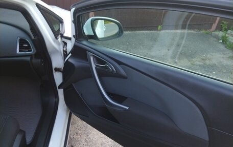 Opel Astra J, 2012 год, 920 000 рублей, 8 фотография